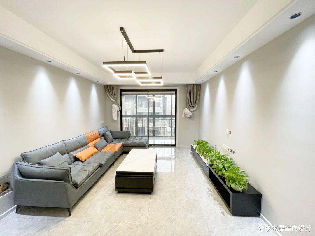 90后婚房，打扫干净准备要入住，刷网红灰，效果很漂亮啊！