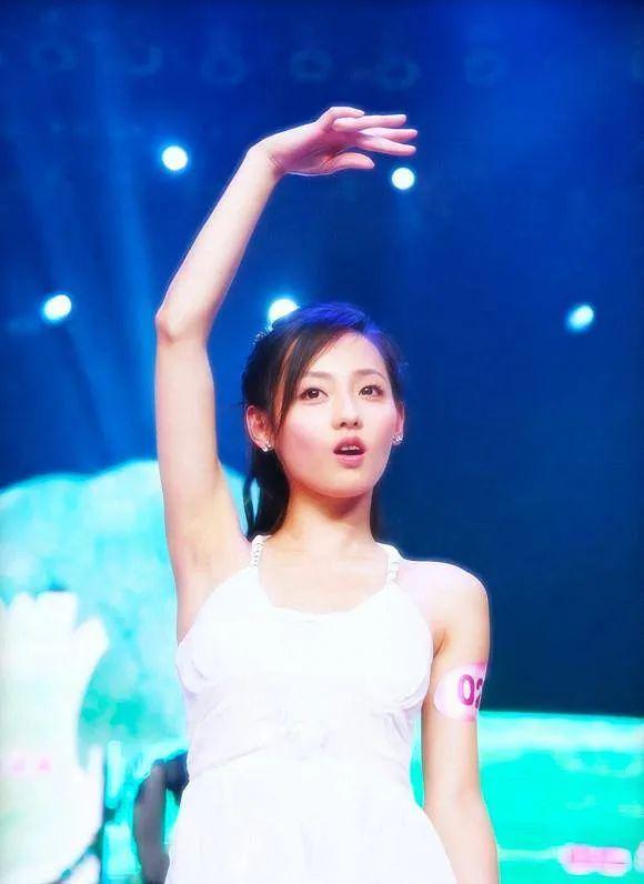 张嘉倪|官宣！全网等这对恩爱夫妻补办婚礼，怎么突然传离婚了？