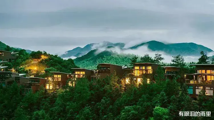旅行|小红书上点赞10w+的网红民宿，有多坑？