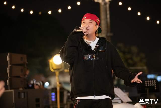 郭俊辰|《去炫吧!乐派》首站开唱,潘玮柏魔性演绎《刘大娘我笑呵呵》