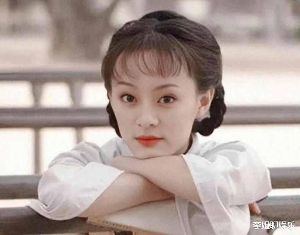 郝葭|年轻时面相柔情似水,中年却越长越凶,这几位女星变化真大