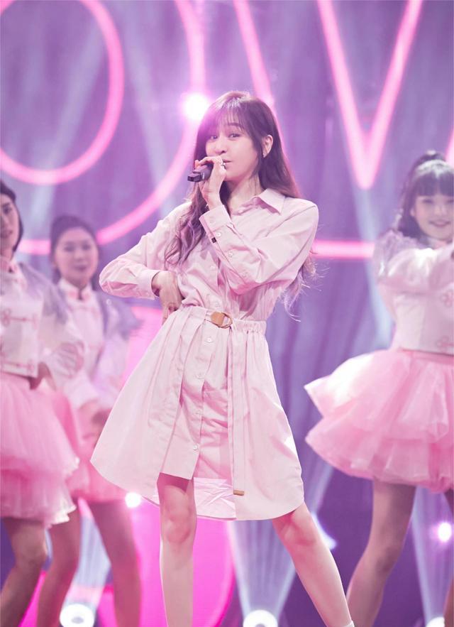 王心凌|王心凌荣获《乘风破浪的姐姐3》年度总冠军,不出意外,实至名归