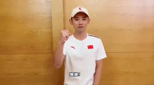 李晓霞|孔令辉爽约未露面！张继科视频中现身，李晓霞现场助阵与球迷切磋