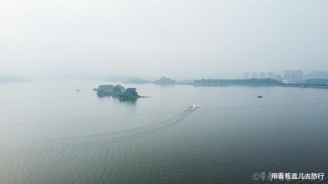 青岛市|西南最大的人工湖，岛屿众多堪比浙江千岛湖！天赐“寿”字太神奇