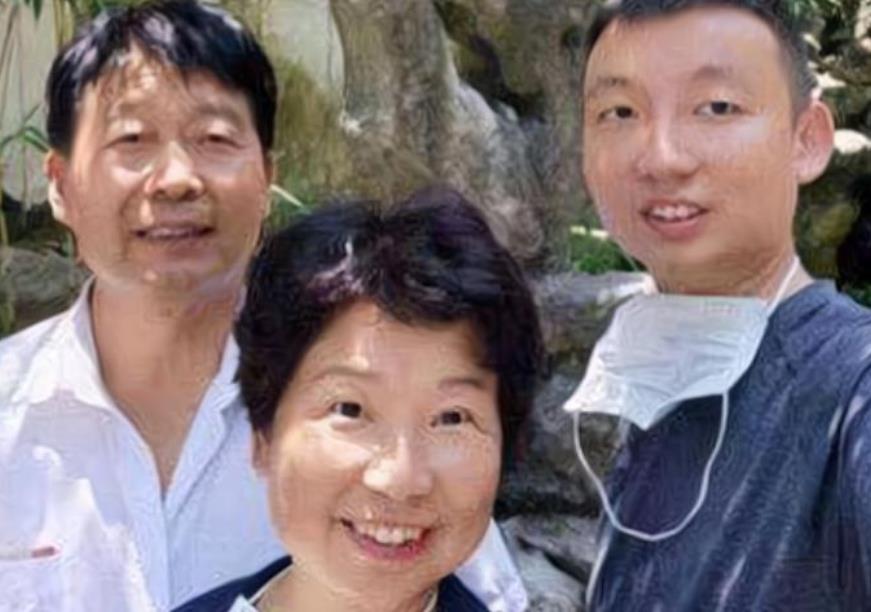 律师|李圣律师开直播聊28事件，直播中表明决心，熊磊曾痛斥调取病历