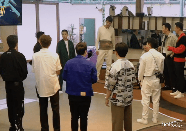 王菲|披荆斩棘2：王菲张学友来加油，吴克群请对亲友团，火力值飙到第1