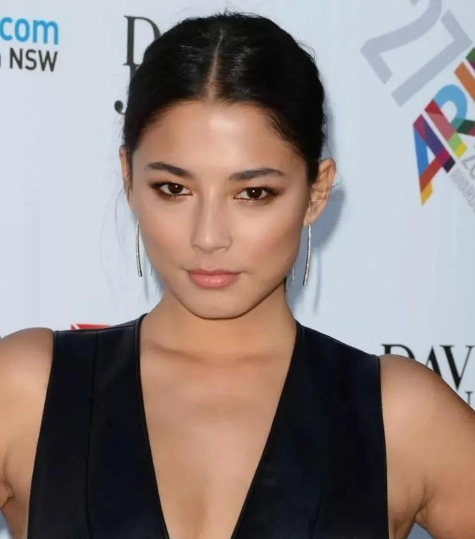 杰西卡|中葡混血美女明星杰西卡戈麦斯