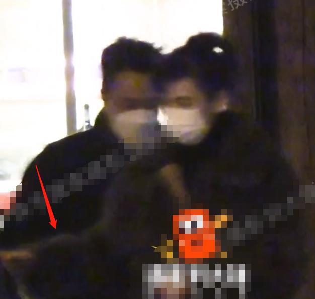 刘恺威|被利用？刘恺威疑给女友介绍资源，深夜聚会女方主动攀附被骂恶心