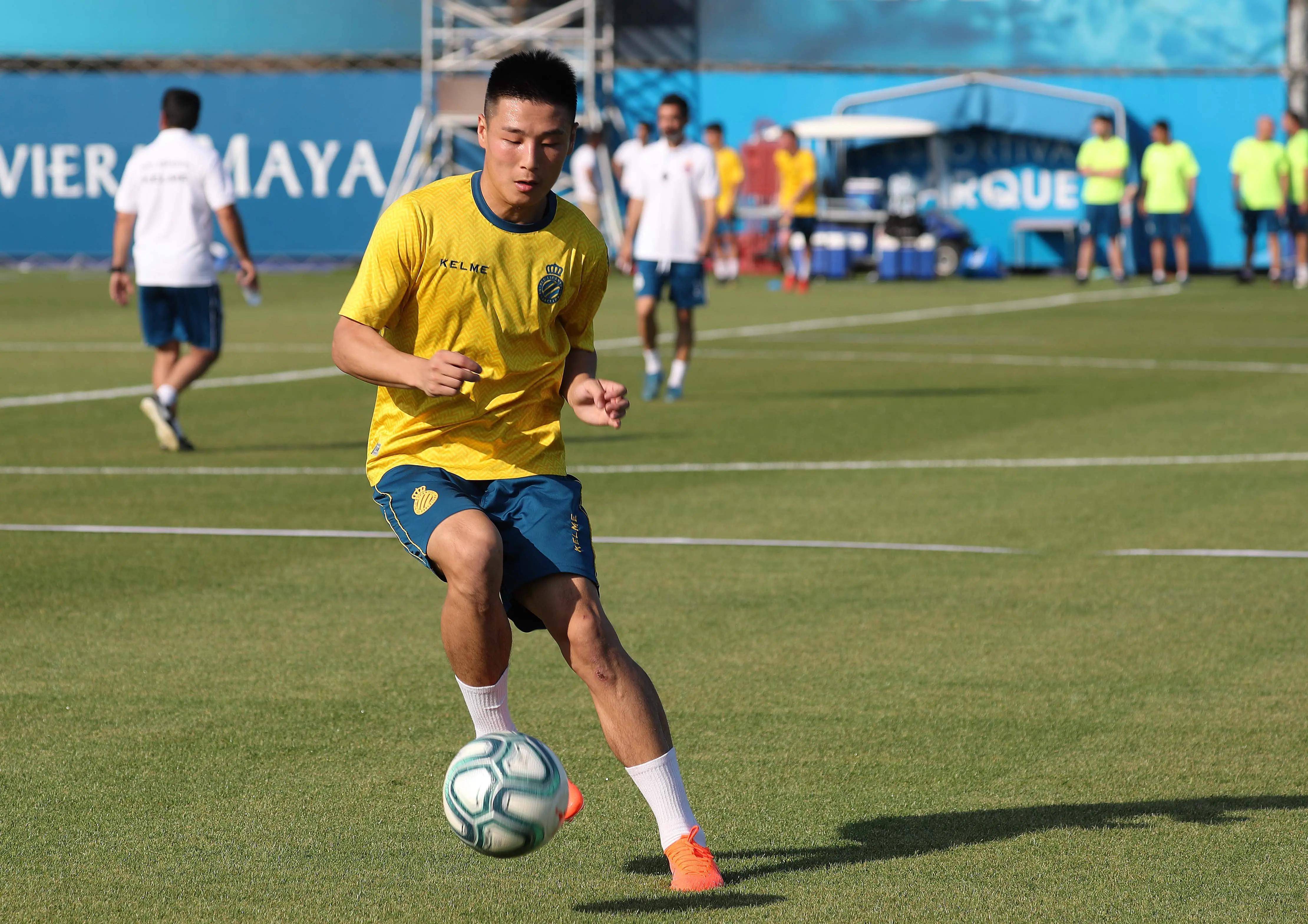 穿衣搭配|一数据俱乐部垫底，武磊如何拯救自己的职业生涯