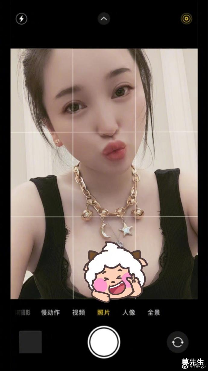 金莎|真是反向美颜！39岁金莎晒自拍认不出来，发际线靠后堪比清朝阿哥