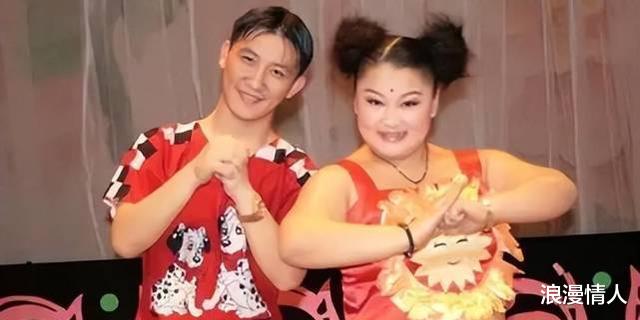 抽脂 赵本山徒弟胖丫出狱后首次与老公杨树林同框唱戏，抽脂减肥变化大