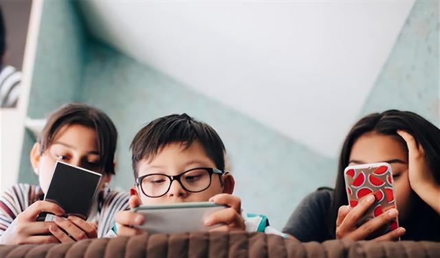 隐形眼镜|不要再伤害你的眼睛了，关于眼睛的三大谣言，你中了几条？