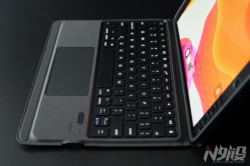 机器人|解放你的iPad生产力 雷柏XK300蓝牙键盘（PAD版）简评