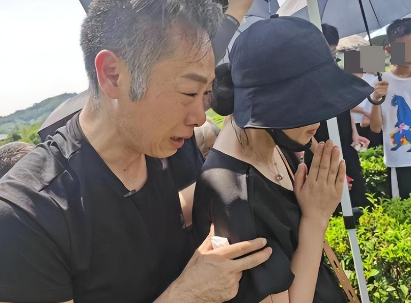 杭州坠楼女童父亲现状:吃饭时还给女儿剥虾,出行时带女儿的遗物