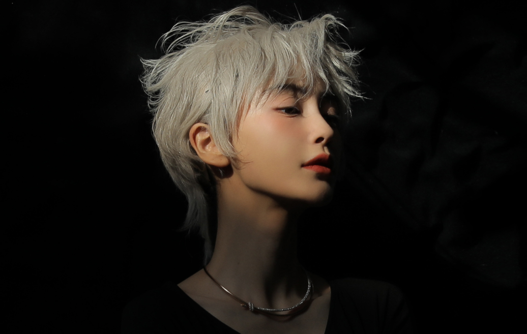 Angelababy|前公婆带孙子与baby相见，“小海绵”两腿盘着妈妈腰，星二代不易