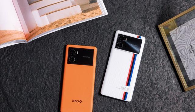 iqoo|iQOO9Pro宣布清仓,12+256GB降下1500,捡漏无需犹豫