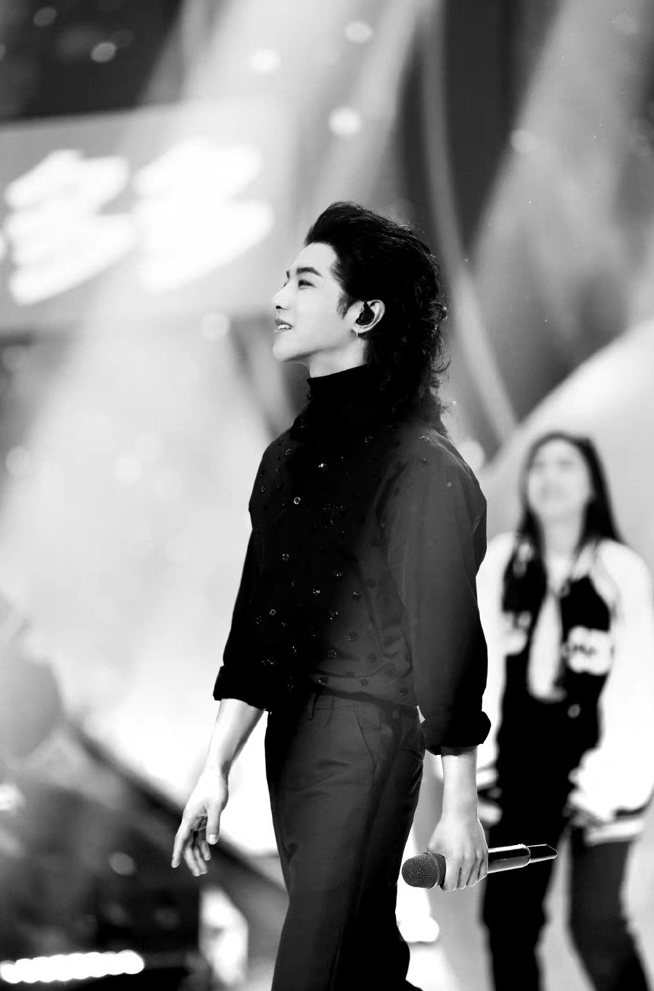 春晚|刚刚华人春晚节目单出炉！华晨宇带来新歌《走，一起去看日出吧》