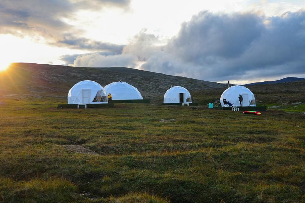 北极圈|建在北极圈附近的旅游营地，你敢来挑战吗？