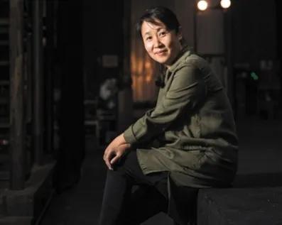 梁冠华|梁冠华：靠“狄仁杰”走红，因太胖而自卑，却又娶了人艺女神为妻