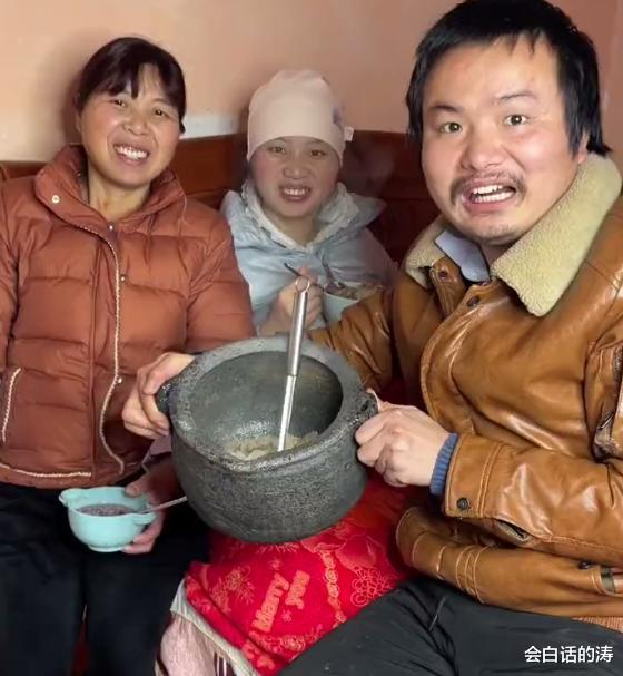 刘欢|牛爱芳给孩子起名字，刘欢喜、刘罗锅都不算啥，网友脑洞让人笑喷