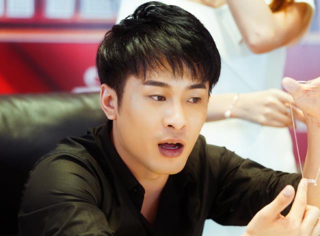 猫妹妹|猫妹妹回忆签约辛巴公司的过程,调侃伽柏“画大饼”,散打哥躺枪