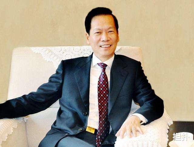 李嘉诚|深圳富豪陈红天直言，李嘉诚在我们身边不算什么，大家眼光要看开