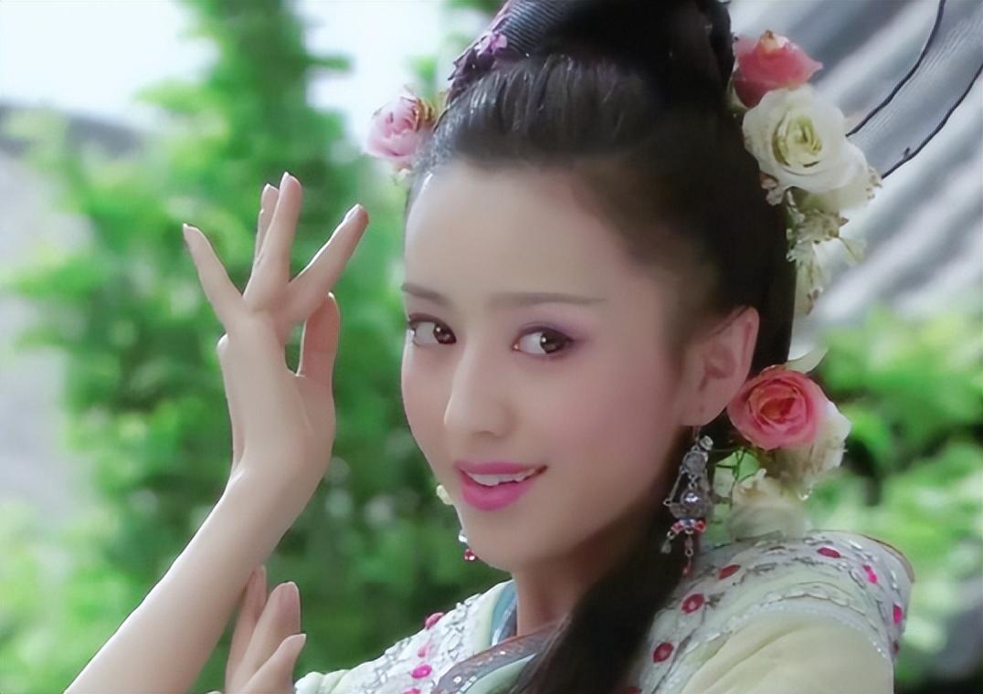 吴倩|离婚后越活越美4位女星！容光焕发，美出了新高度，鞋不合脚得扔