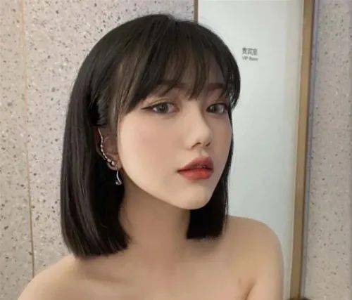 碳水化合物 四、五十岁的女人，尽量别留长发！推荐这5种“齐肩发”，太减龄