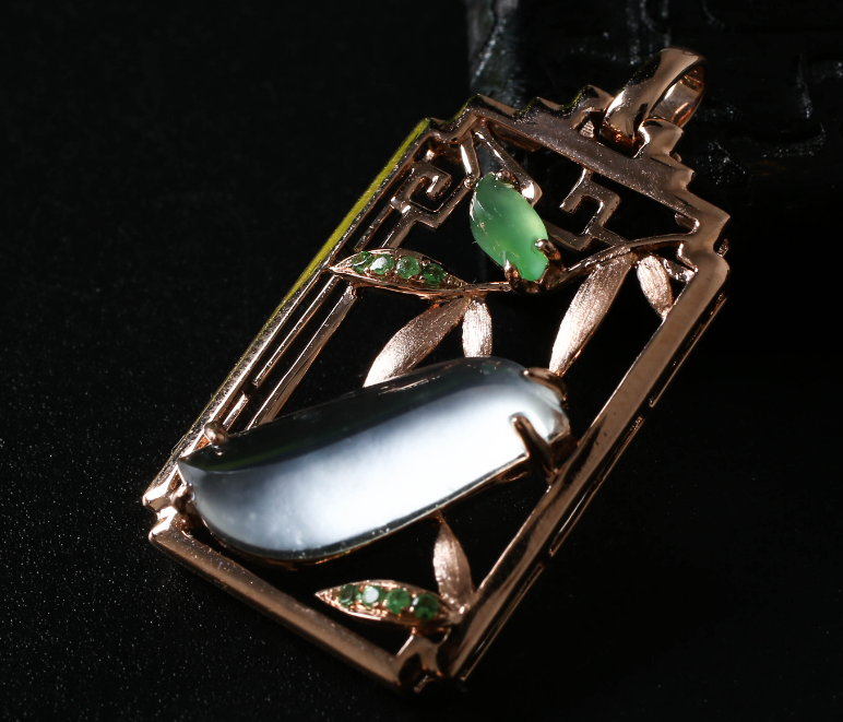 翡翠|翡翠已经成为了投资品，它有很好的稳定性，精品更是千金难求