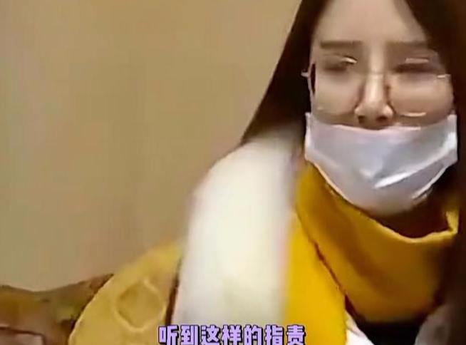 女孩奉献大叔,一年怀孕三次,拒绝保护事后吃药,身体被糟蹋坏了