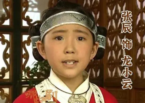 吴京|因男扮女装瞬间火爆全网，吴京当她当做“亲妹妹”，实力很强