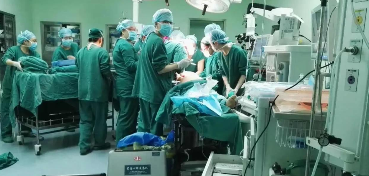 太惨了!女子脱衣向情夫表忠心,谁料却死于情夫之手