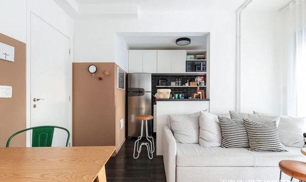 48㎡全能小户，成本低又实用，阳台变身空中花园，真是人间理想！