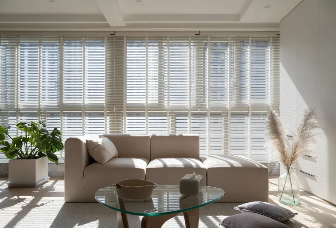 89平新家，造价32万，有大长桌的厅好看又好用