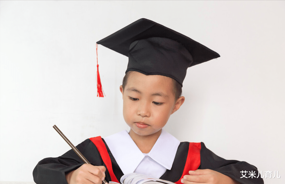 学霸|孩子进入小学后，想要各科成绩都拔尖，只需提前做好三件事