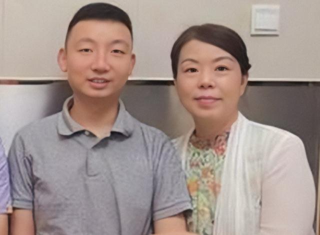 许敏|网曝许敏从小给姚策记账,生前被买百万保险,受益人名字出乎意料