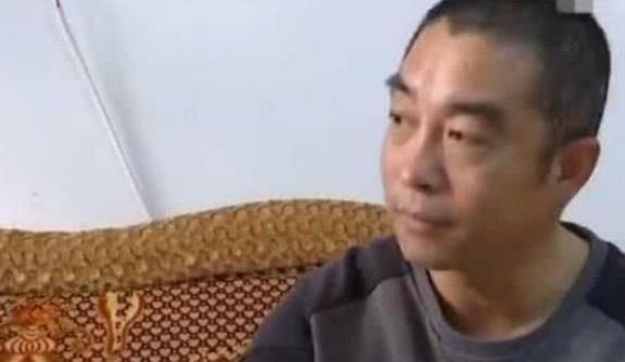 男子因为自己的姓氏,40岁都办不了结婚证,无奈请求废除姓氏!