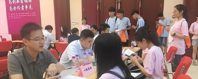 |HR这番话打醒了多少人：“我们不招三无学生，再优秀也不要”