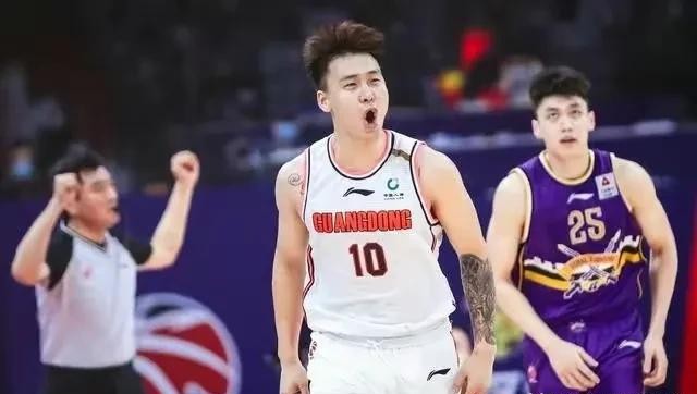 勒布朗·詹姆斯|CCTV5直播！广东宏远VS浙江，任骏飞确定回归，冲击四连冠