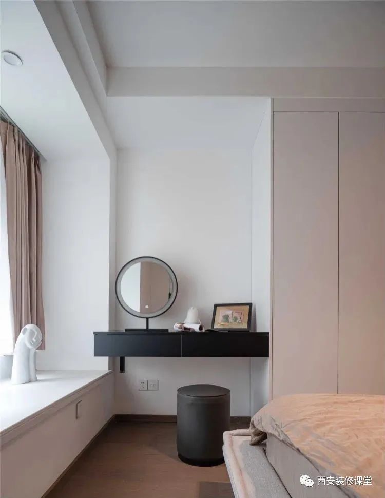 装修里头,悬浮设计看起来很高级