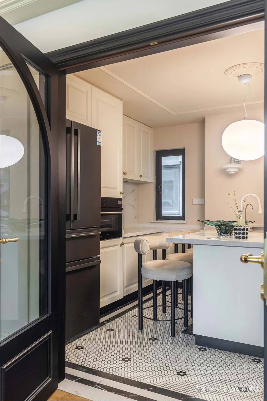 装修设计：155平高颜值现代轻法式大三居