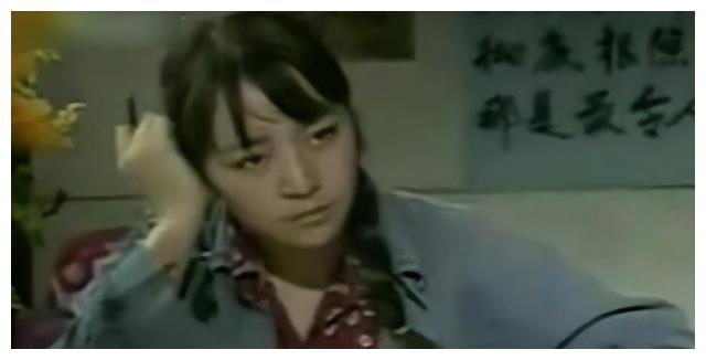 宋丹丹|平胸、龅牙、塌鼻,明明长得难看却火遍大江南北,这8位女星凭啥