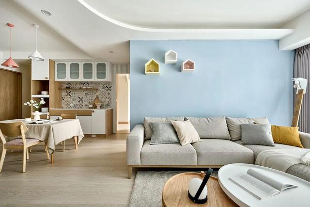 这对夫妻很有眼光,坚持极简主义,把房子装得简约又高级,晒晒