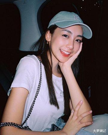 王嘉尔|王嘉尔抽幸运粉丝“上台的是女艺人”！网友质疑内定，她道歉回应