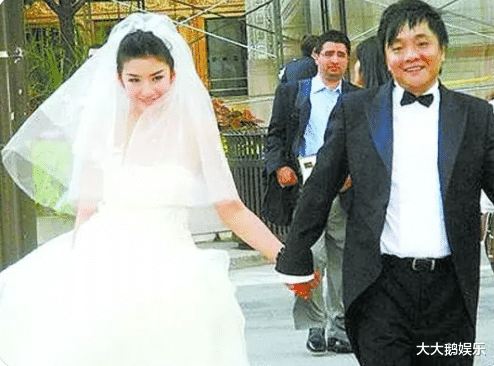 娱乐圈|内有咸猪手，外有富商觊觎！娱乐圈这个染缸，进来的女孩难逃厄运