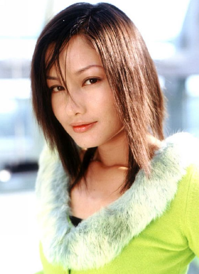 瞿颖|瞿颖:从模特到演员,从歌手到时尚宠儿,如今过的怎么样了呢?