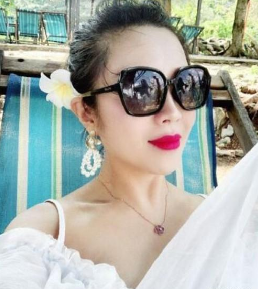 张云龙|48岁“刘能”前妻曝光,身材颜值不输李琳,离婚后和前夫一起创业