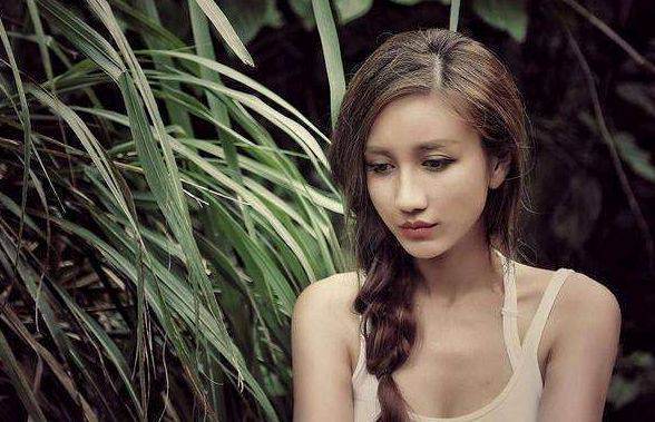 黄渤|跟随徐峥8年都不火,转身投靠黄渤引热议,仅凭8秒镜头火遍全国!