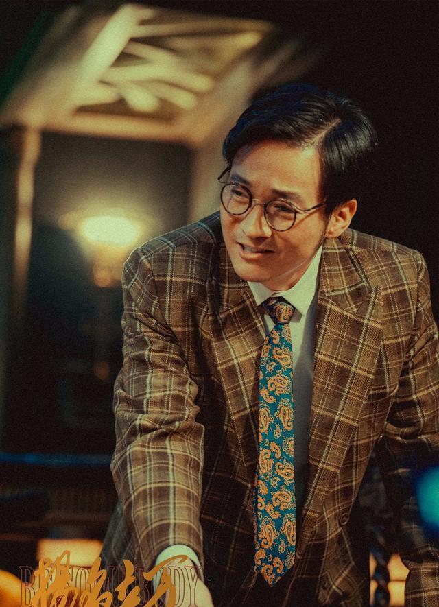 扬名立万|《扬名立万》：指桑骂槐疯狂暗喻，导演的胆子真不是一般的大