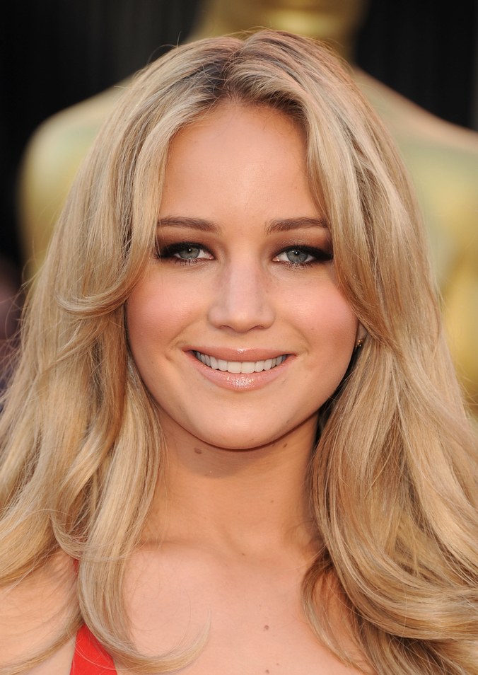 发型 詹妮弗·劳伦斯的发型演变史,人美什么发型都能Hold住。